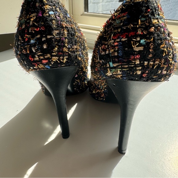 Heels - Picture 4 of 4